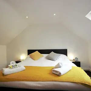 Hu1 Centre Hub Apartment
